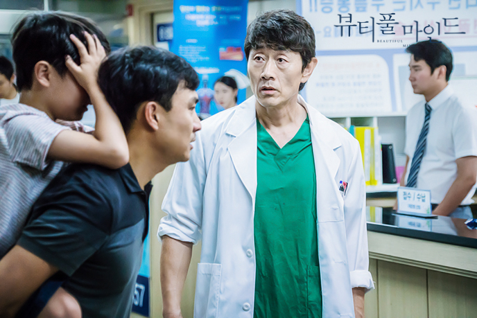 《美丽心灵》海报第5张图片