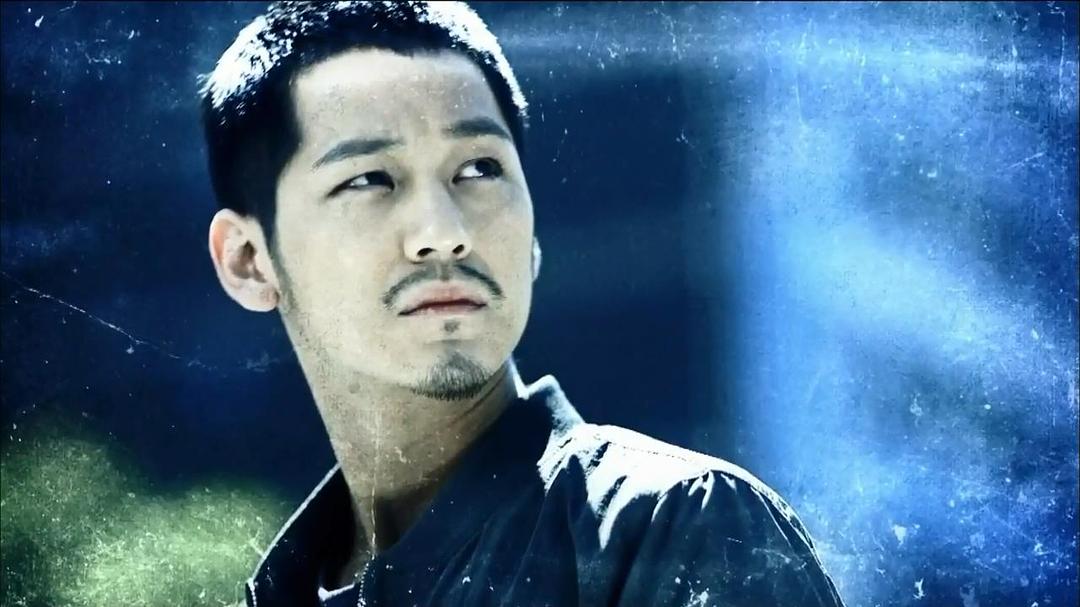 《隐藏身份》海报第20张图片