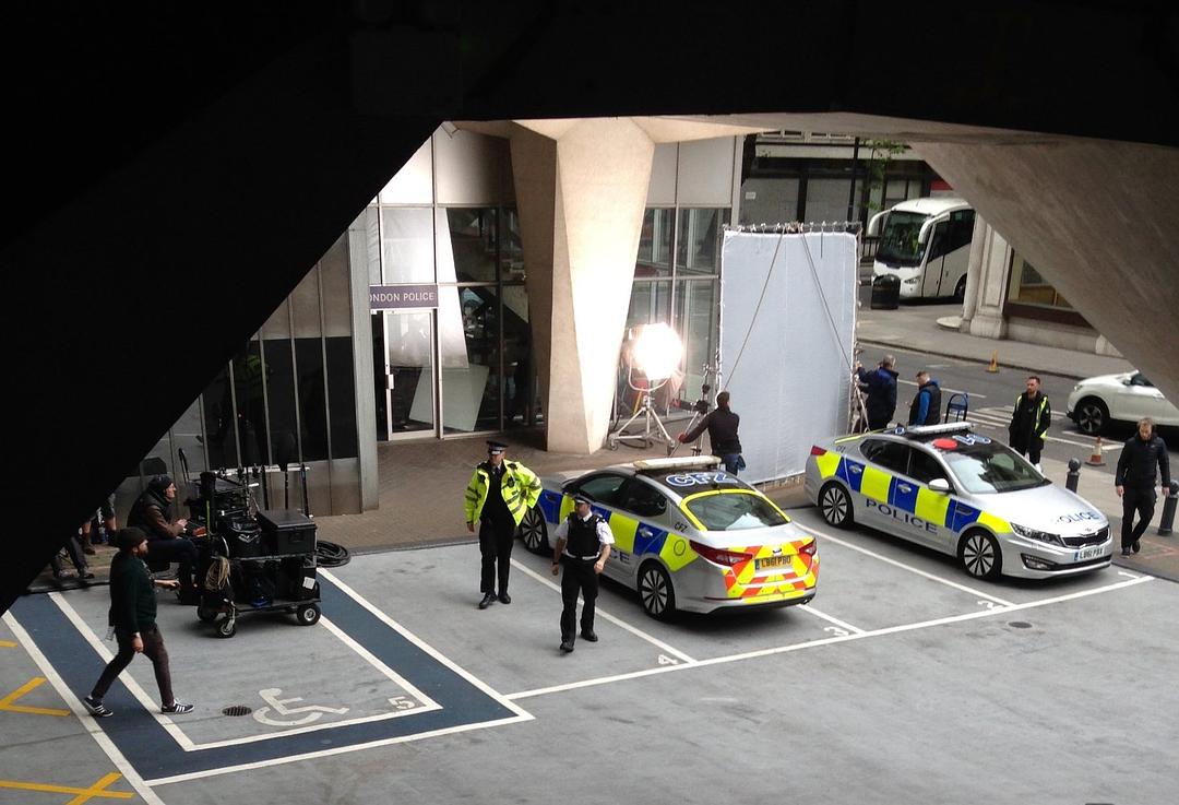 《连带伤害》海报第44张图片