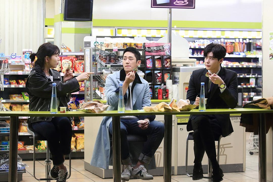 《当你沉睡时》海报第13张图片