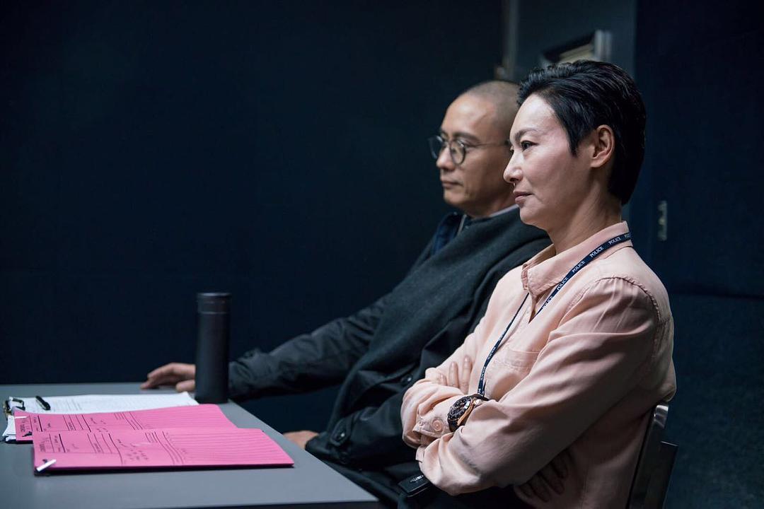 《心冤》剧照第42张图片