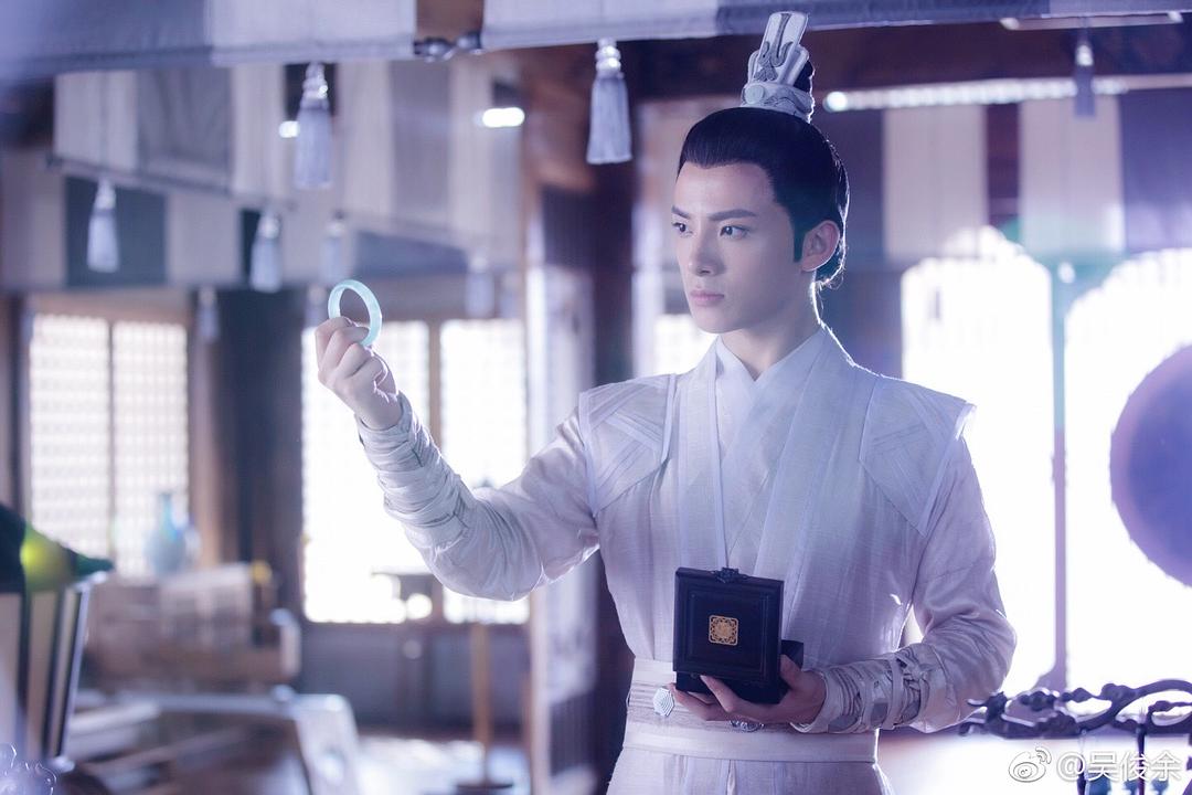 《天雷一部之春花秋月》剧照第34张图片