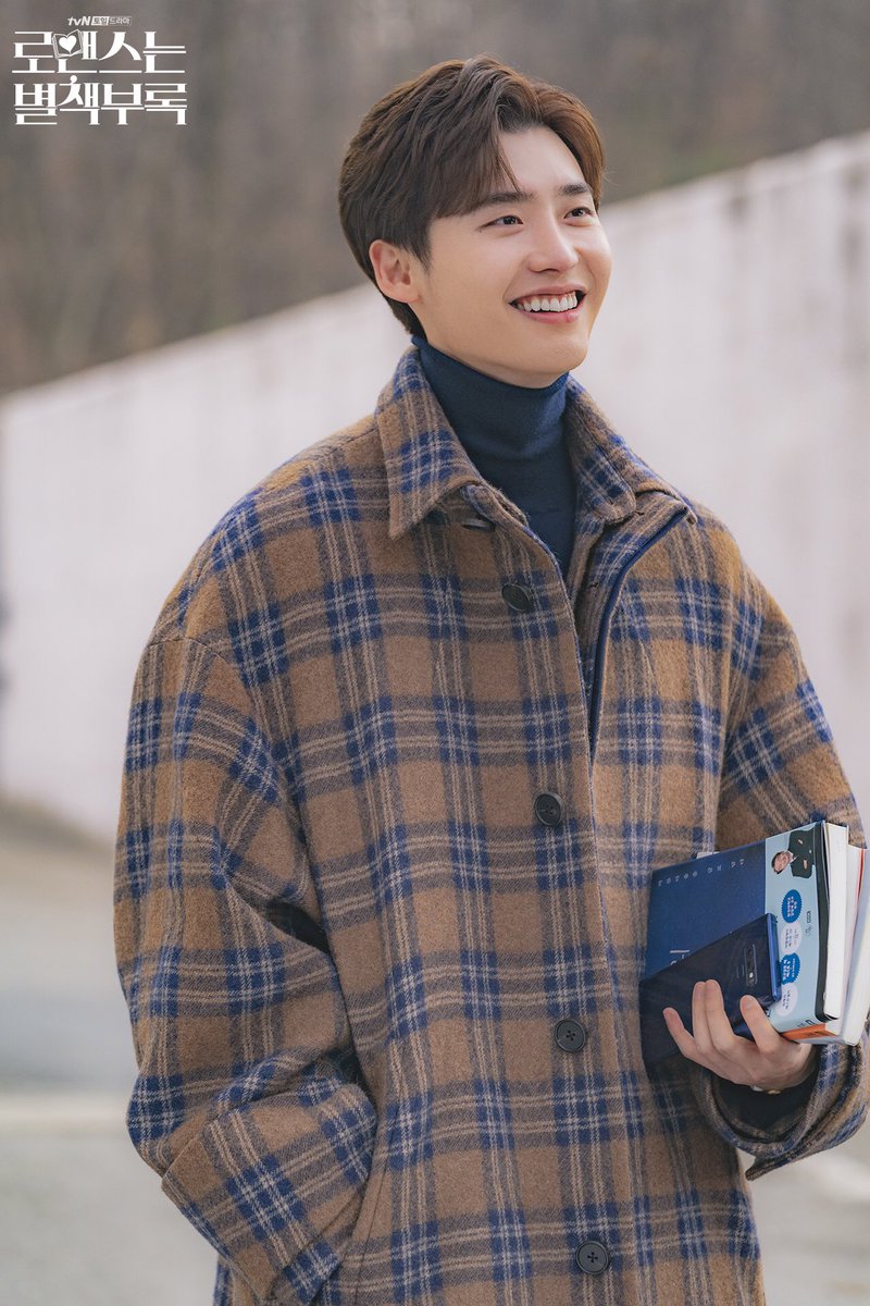 《浪漫是一册副刊》剧照第32张图片