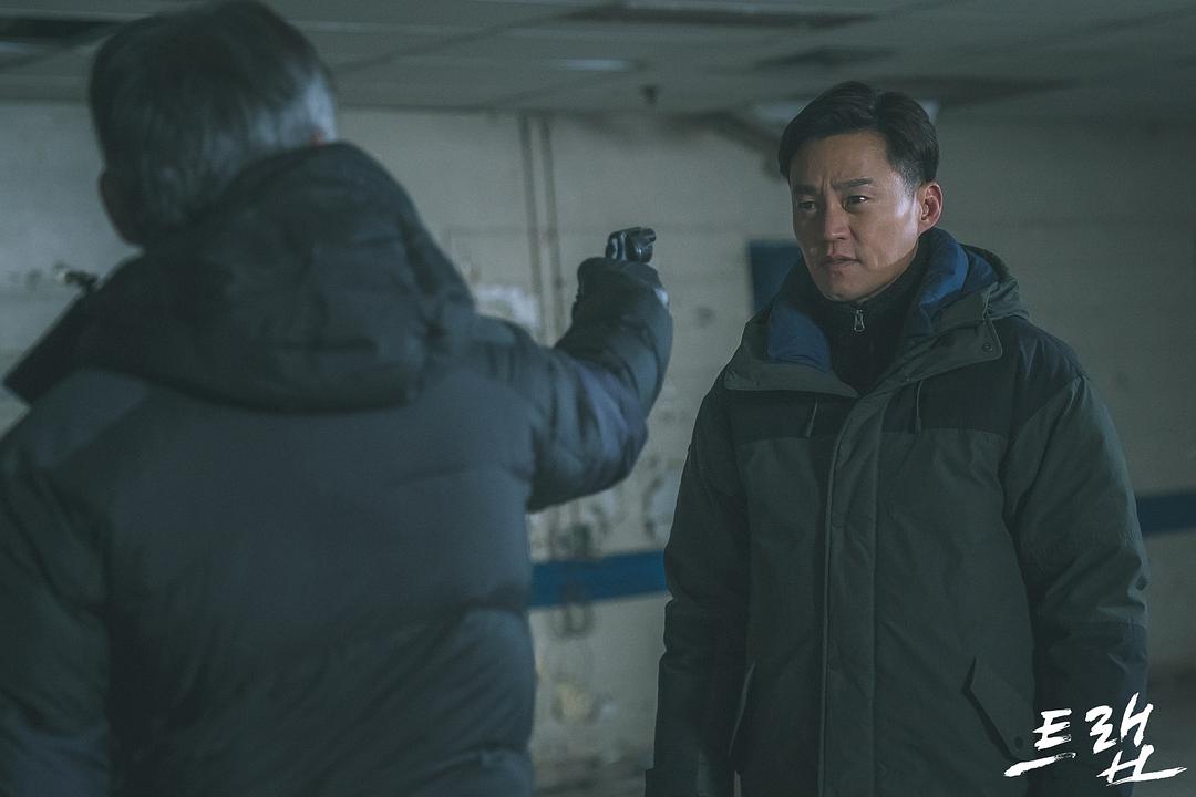 《圈套》剧照第46张图片