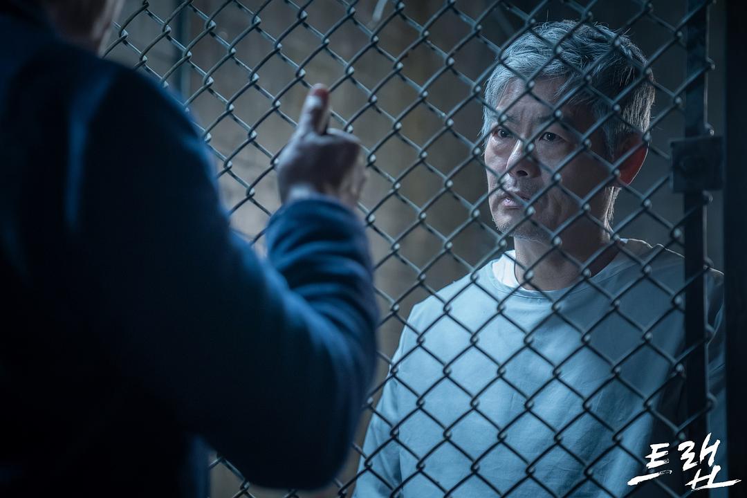 《圈套》剧照第28张图片