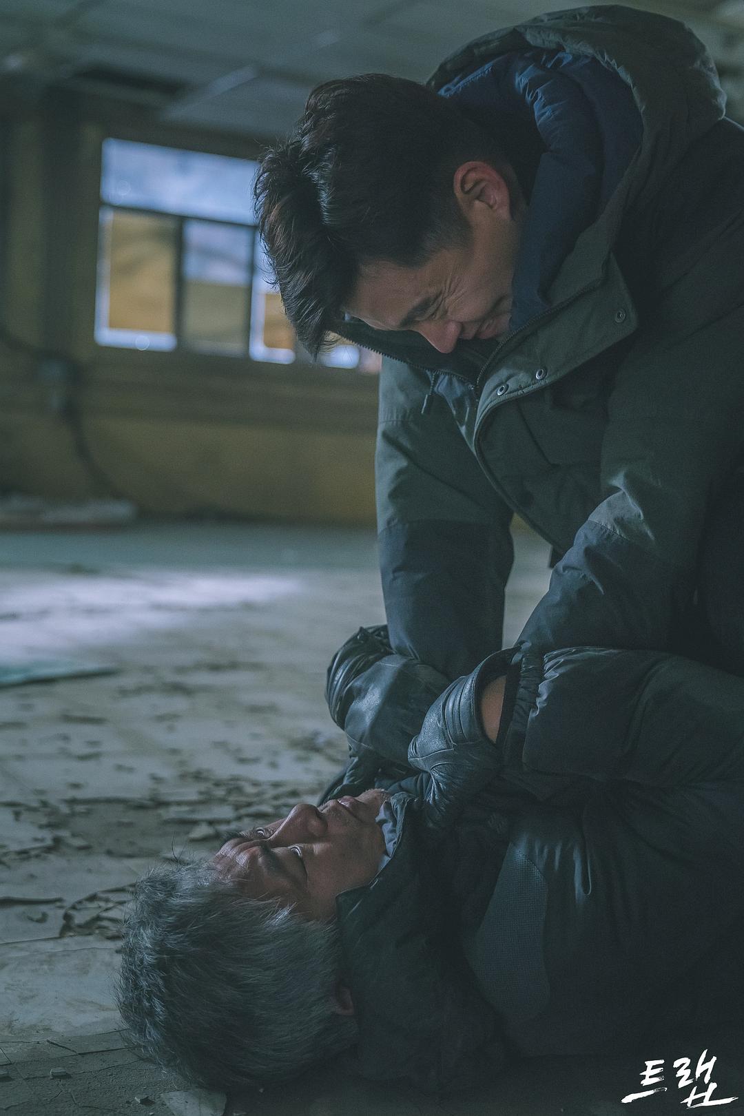 《圈套》剧照第17张图片