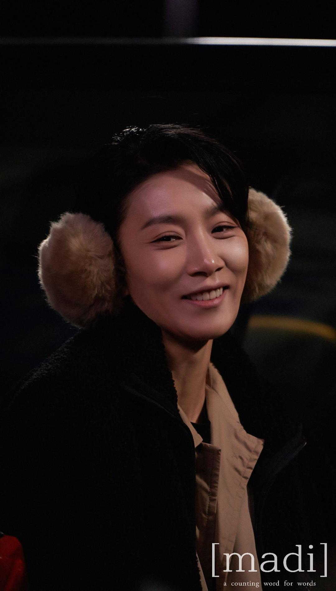 《无人知晓》剧照第5张图片