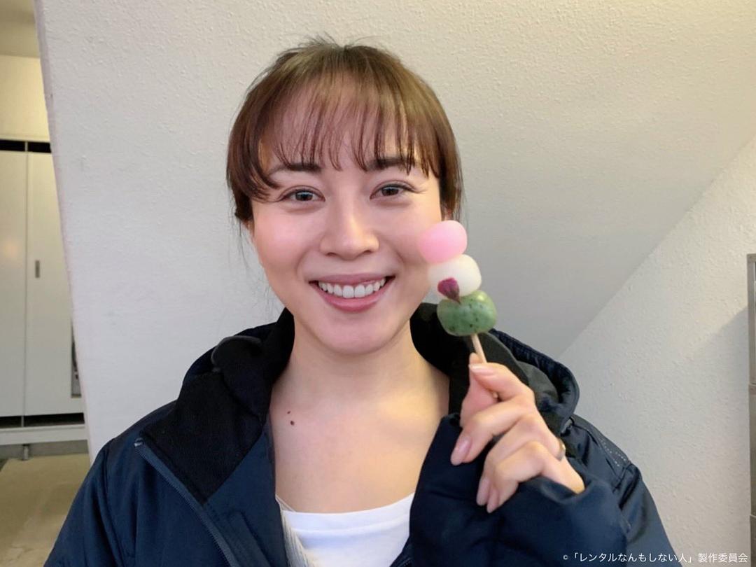 比嘉愛未和三色団子增...