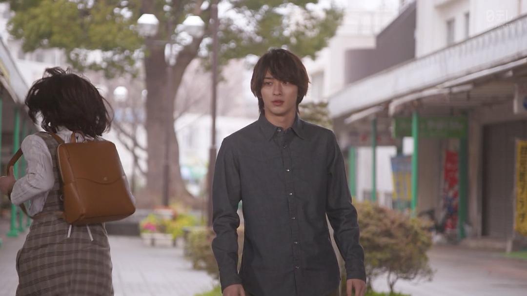 《在不白不黑的世界里，熊猫笑了》剧照第44张图片