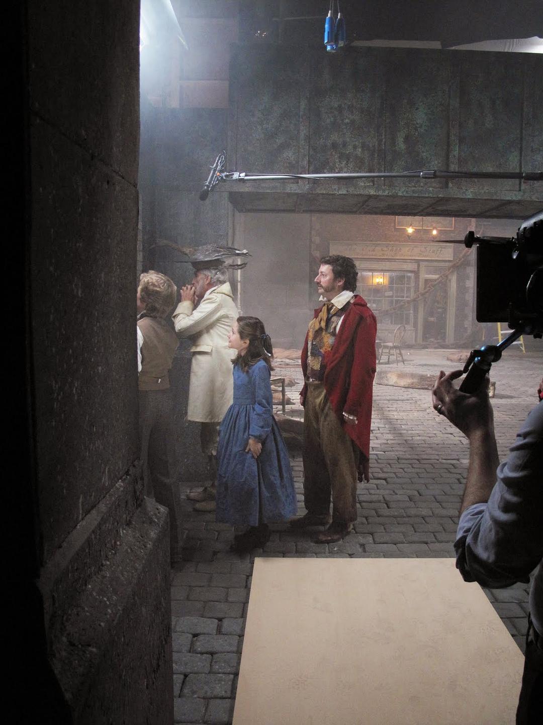 《荒凉百宝店》剧照第59张图片