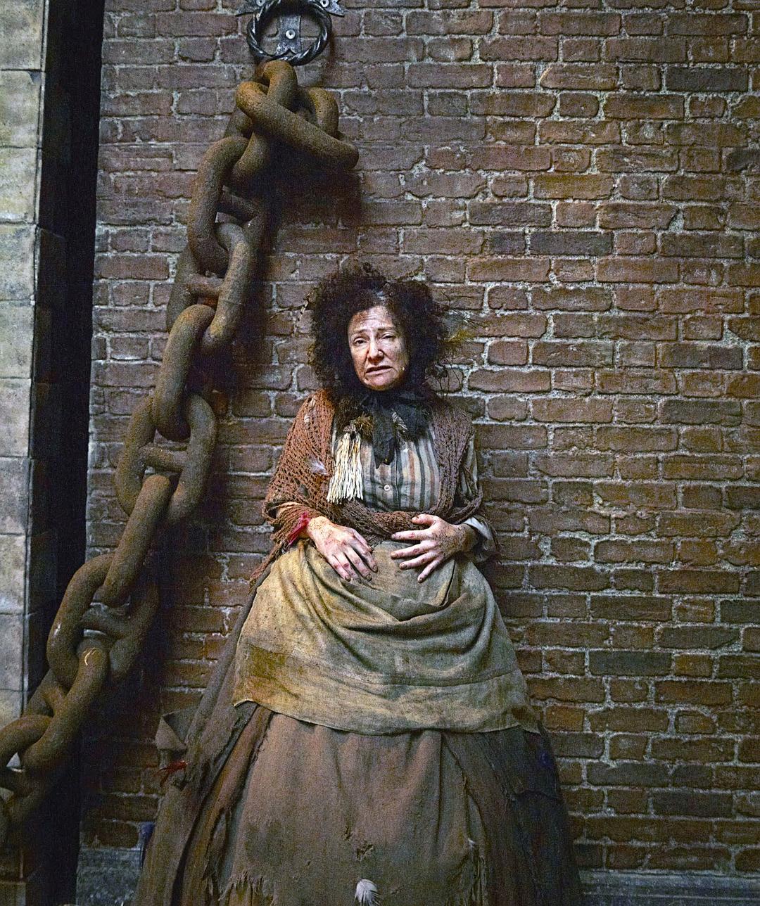 《荒凉百宝店》剧照第14张图片