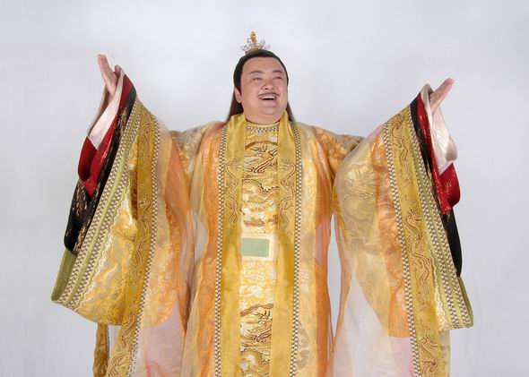 皇　帝(洪剑涛饰)