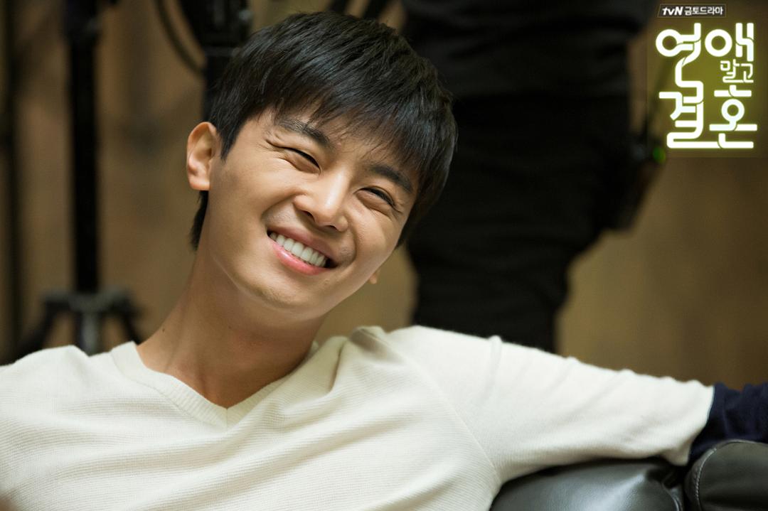 《不要恋爱要结婚》海报