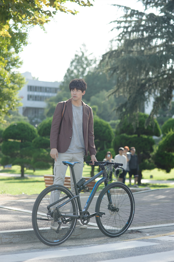 《第二次二十岁》海报