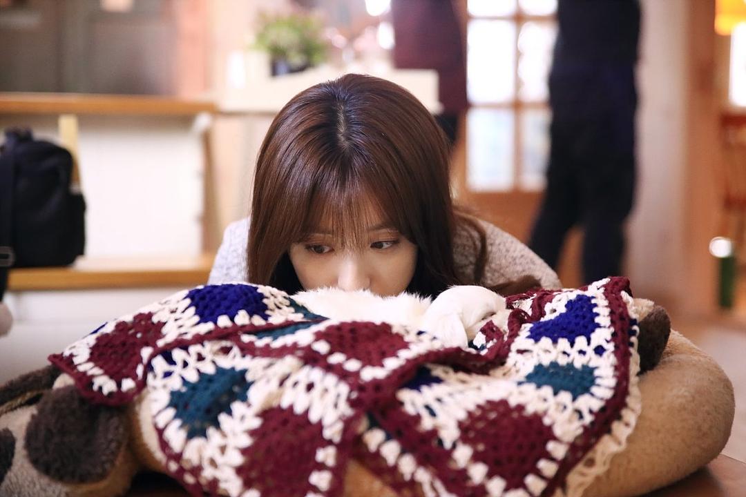 《W-两个世界》海报