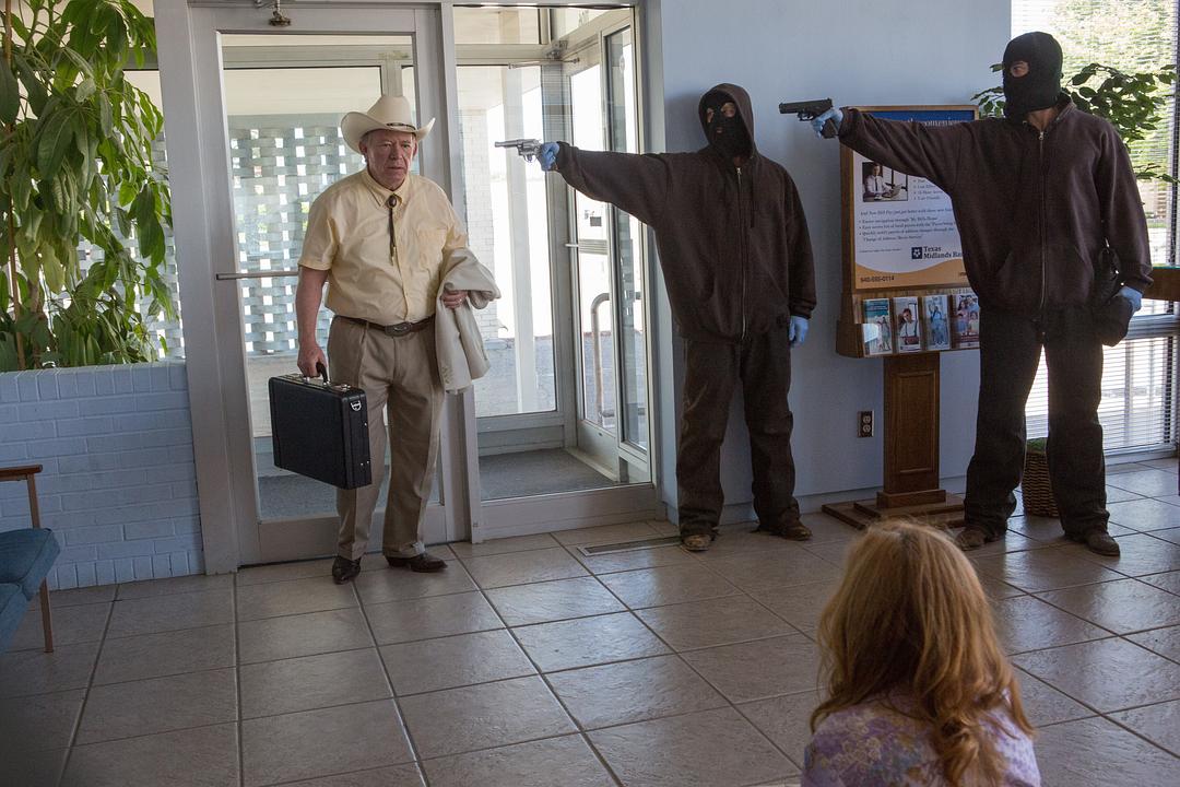 《赴汤蹈火》海报第12张图片