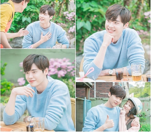 《举重妖精金福珠》海报