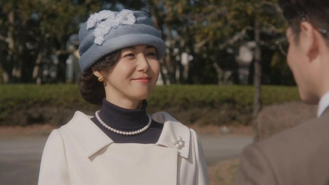 《女人的勋章》剧照第35张图片