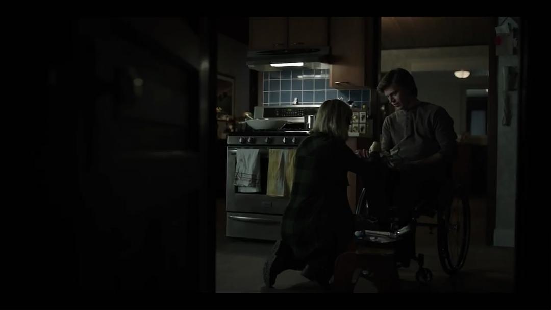 《脉冲第一季》剧照第13张图片