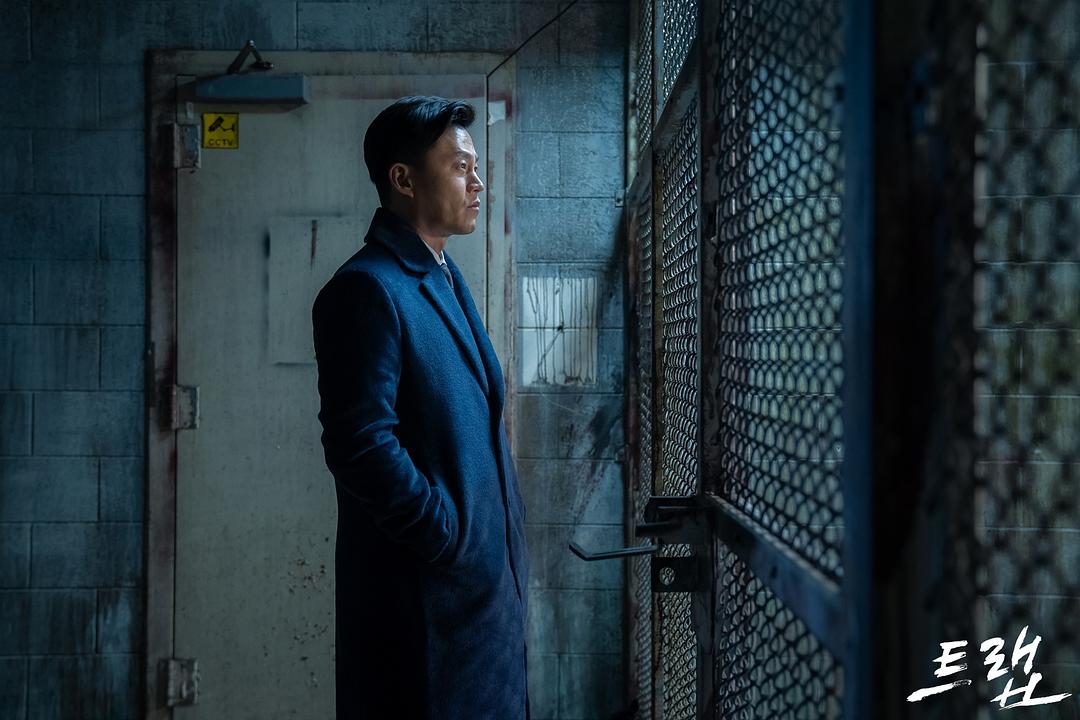 《圈套》剧照第43张图片