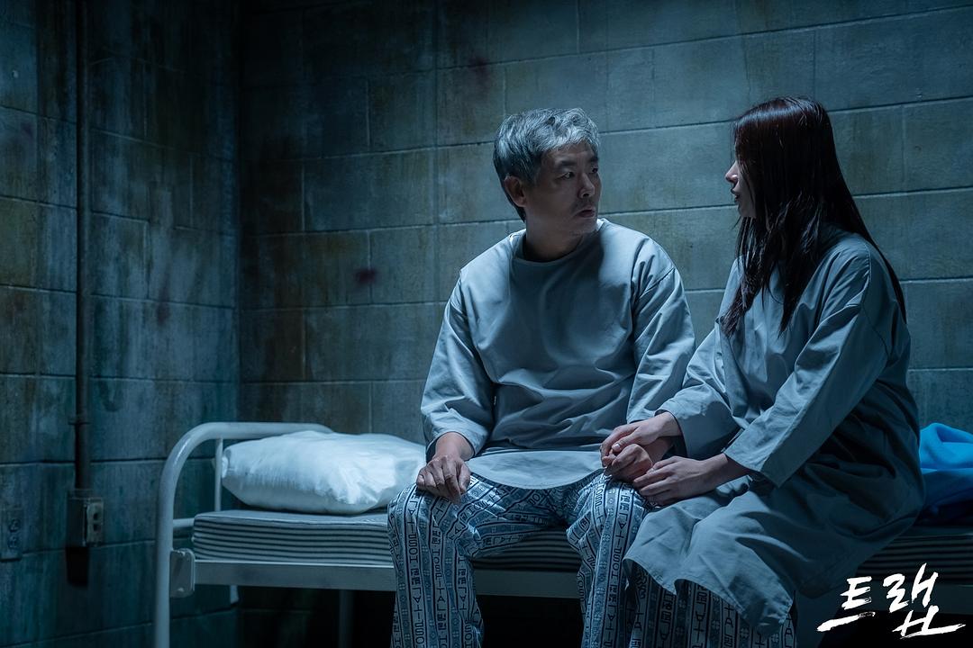 《圈套》剧照第34张图片