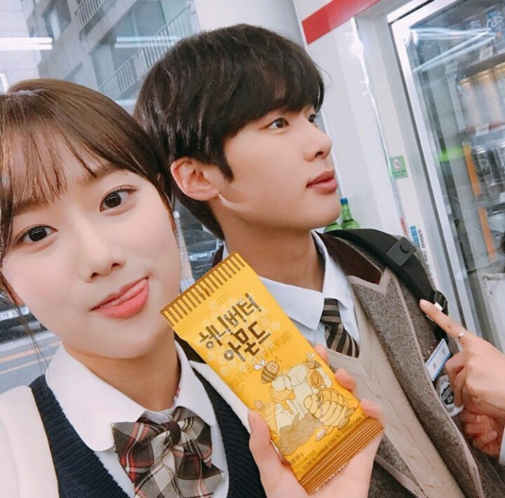 《十八岁第二季》海报第33张图片