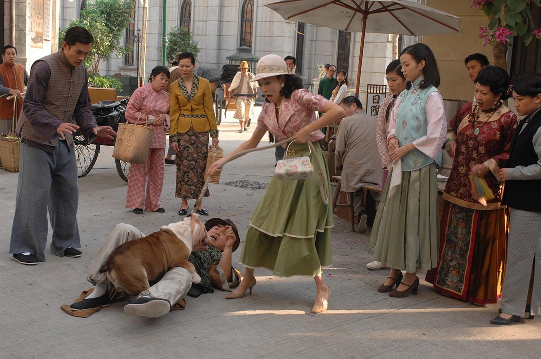 《银楼金粉》剧照第19张图片