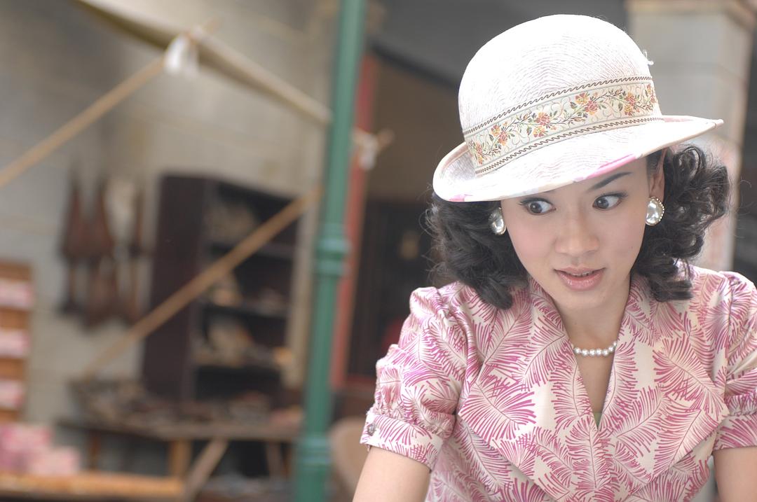 《银楼金粉》剧照第18张图片