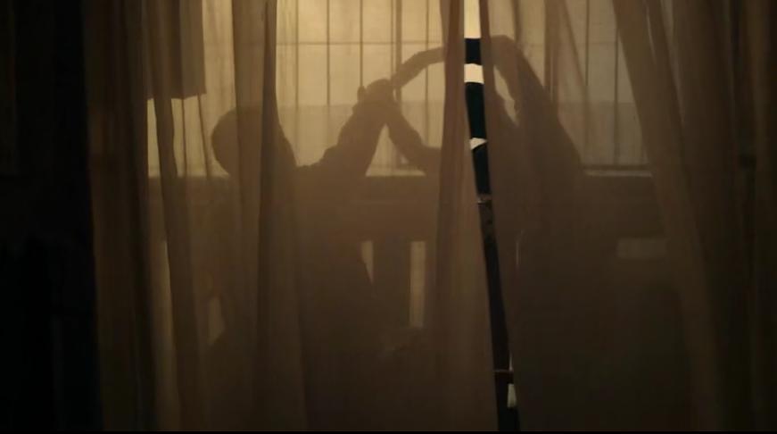 《沦落人》剧照第21张图片