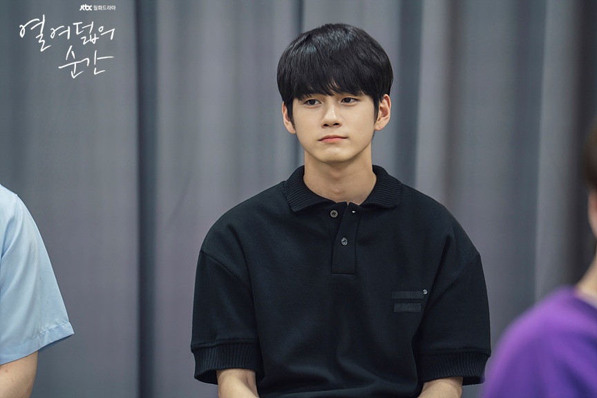 《十八岁的瞬间》海报第22张图片