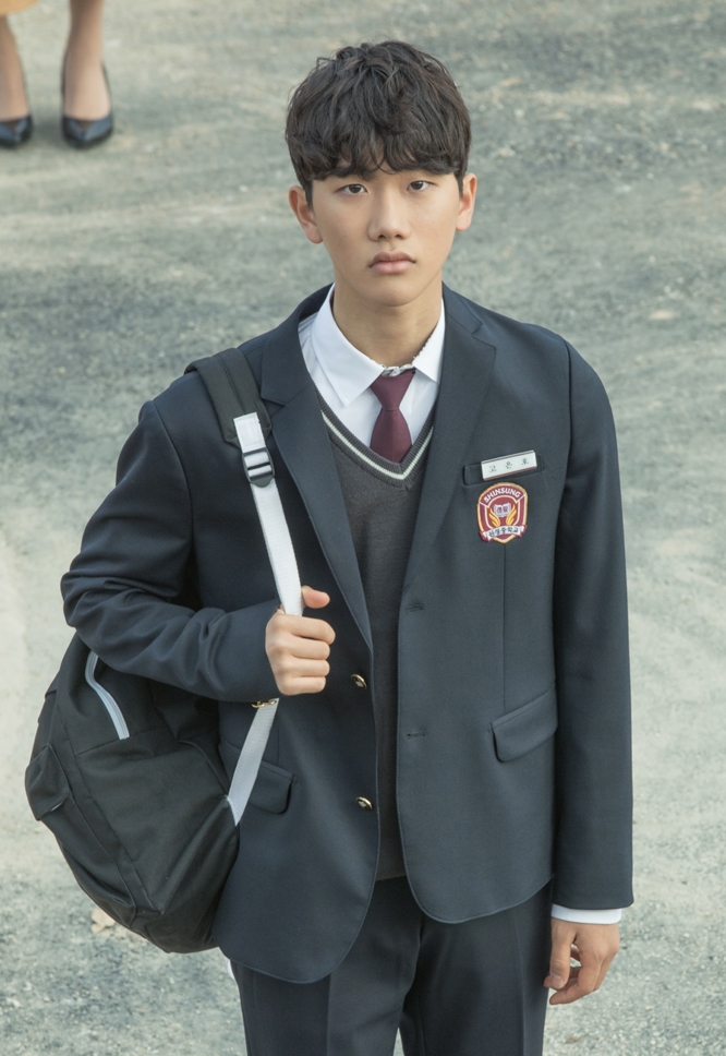 《无人知晓》剧照第18张图片