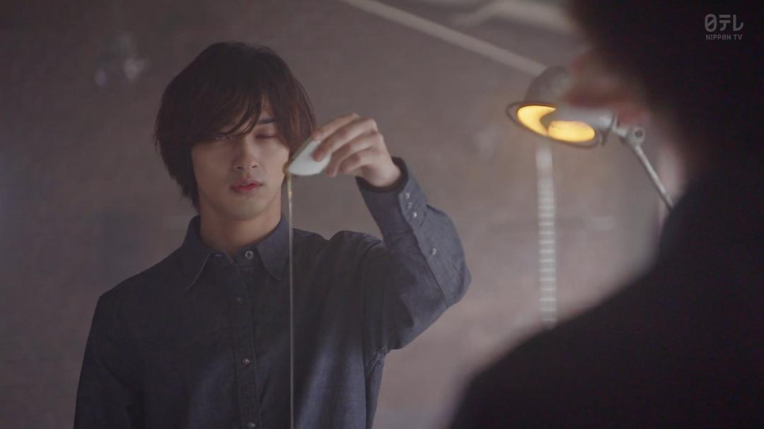 《在不白不黑的世界里，熊猫笑了》剧照第41张图片