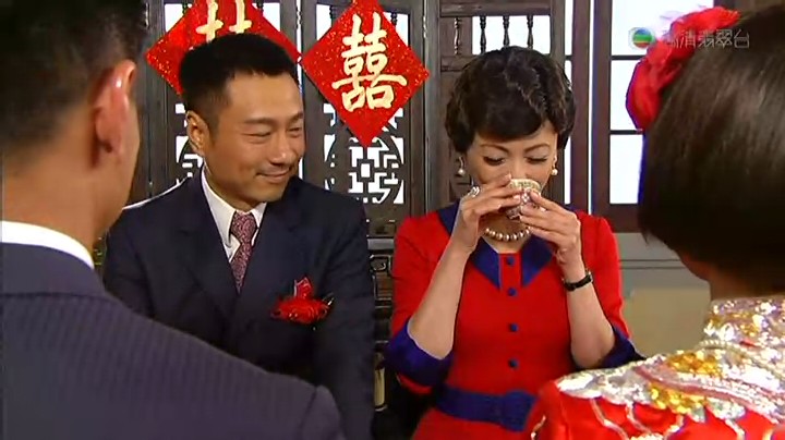 《巾帼枭雄之义海豪情》剧照第40张图片