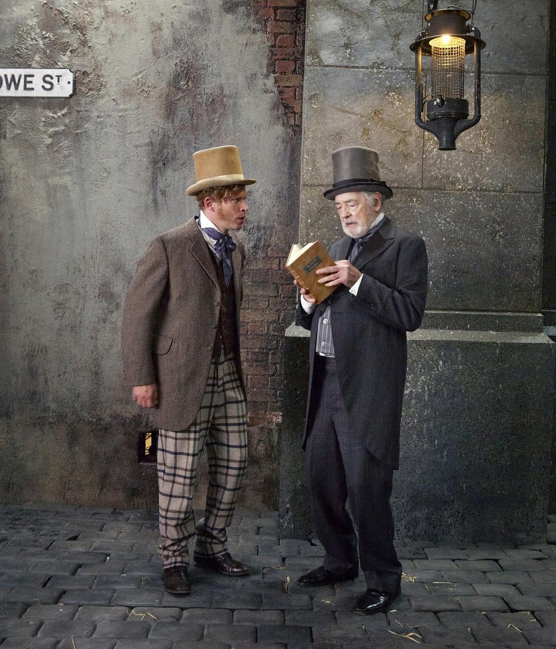 《荒凉百宝店》剧照第23张图片