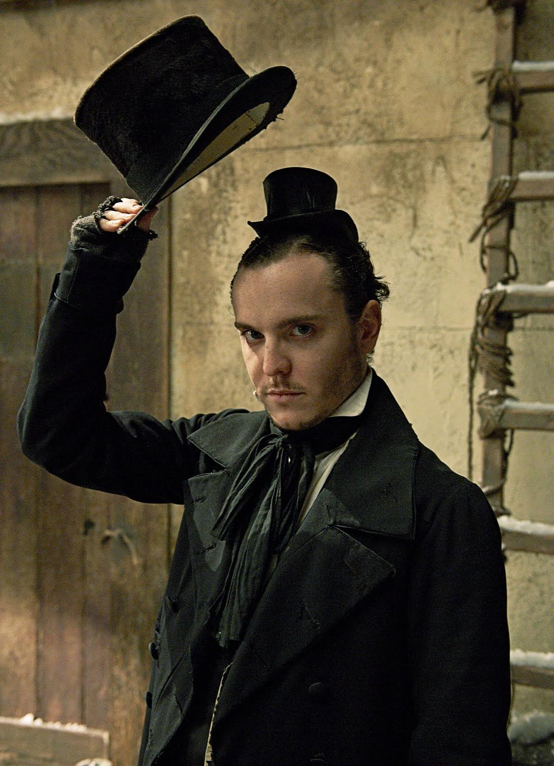 《荒凉百宝店》剧照第3张图片