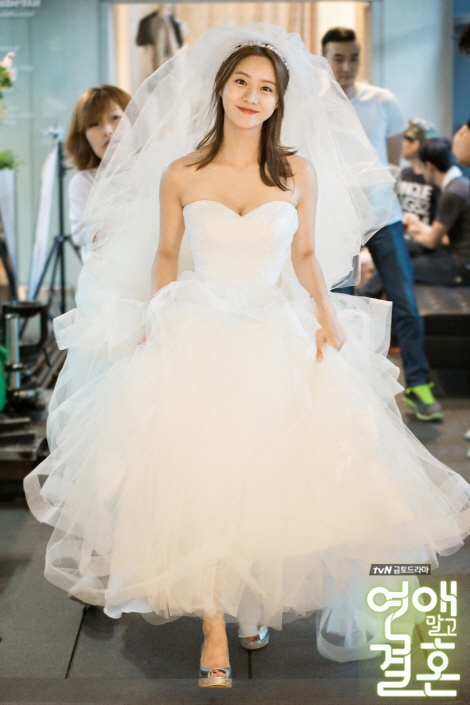 《不要恋爱要结婚》海报