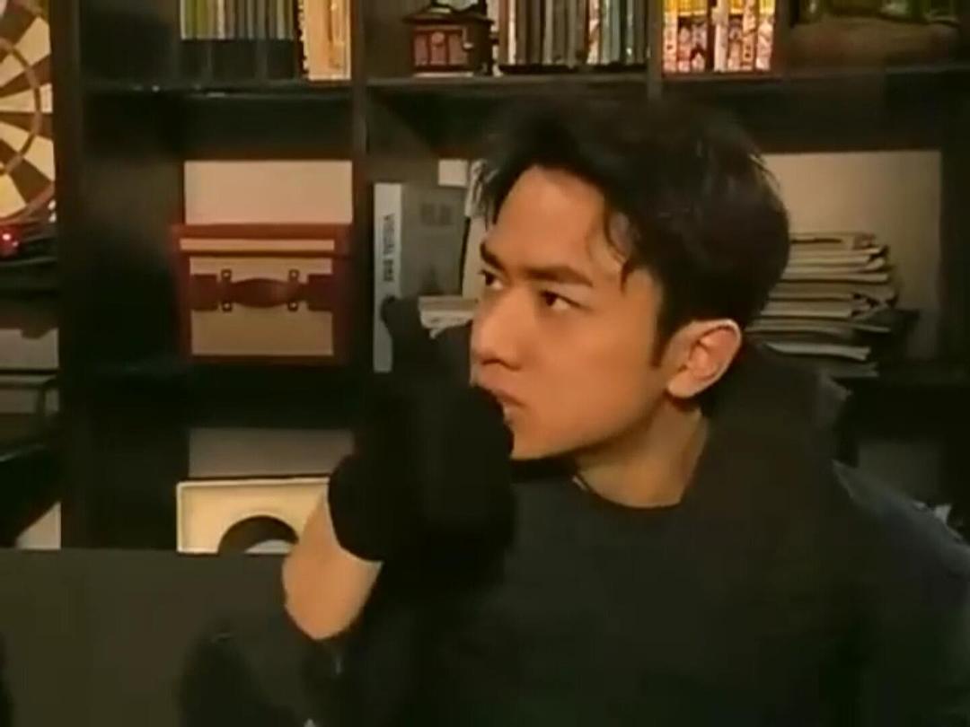 《毕打自己人》剧照第56张图片