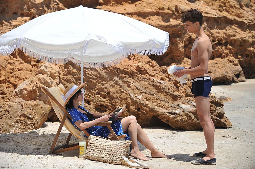 《今夕何夕》剧照