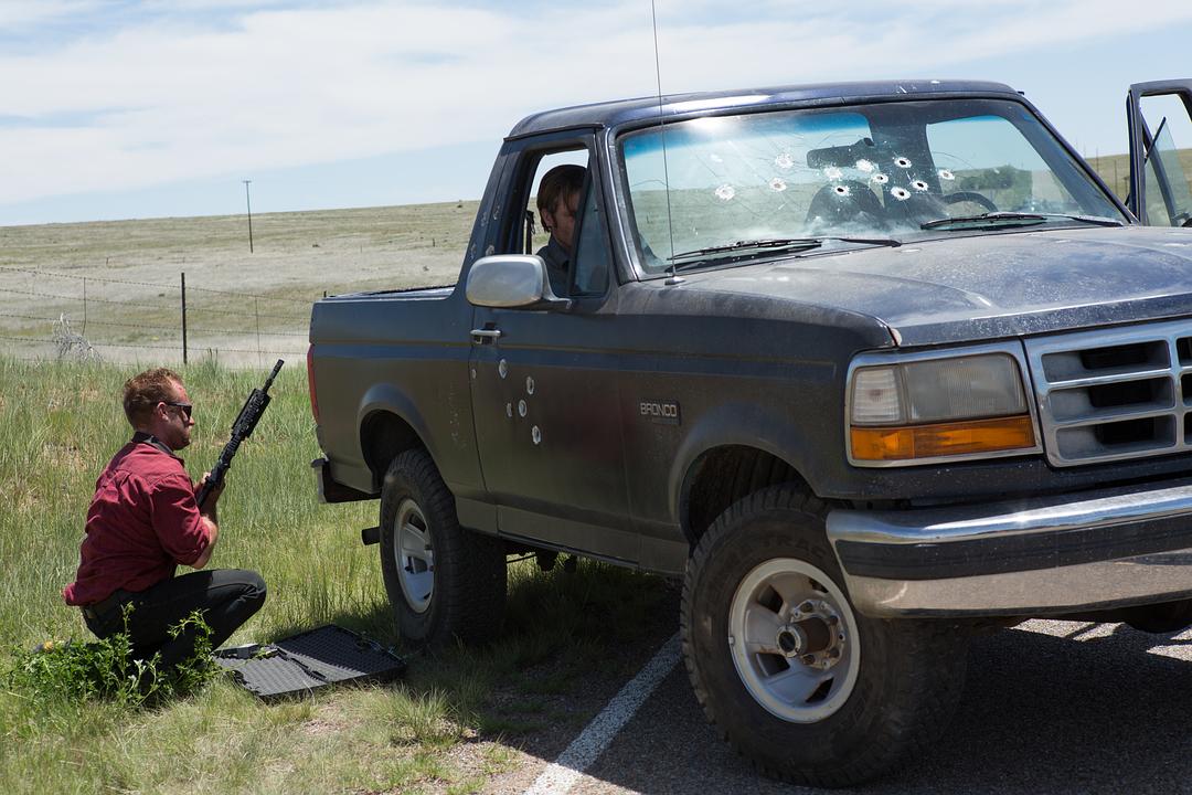 《赴汤蹈火》海报第37张图片