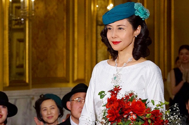 《女人的勋章》剧照第3张图片