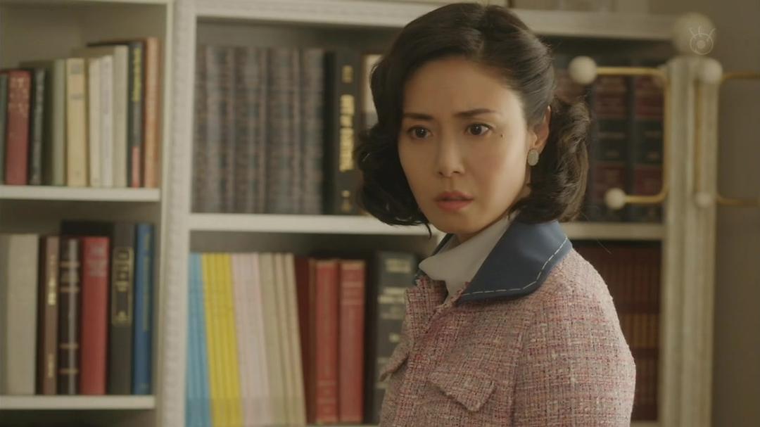 《女人的勋章》剧照第26张图片