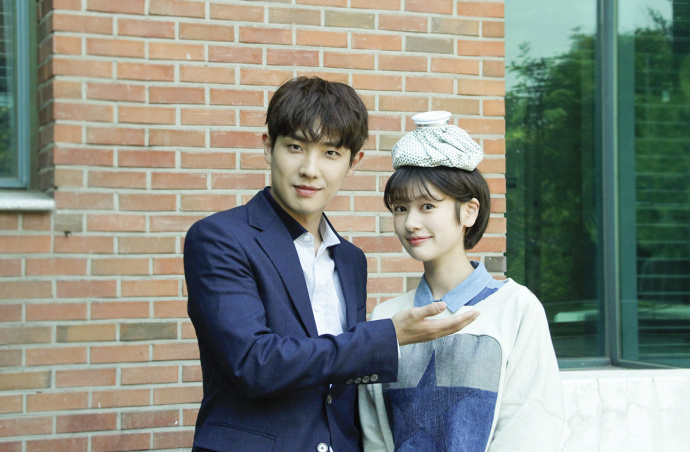 《爸爸好奇怪》剧照第2张图片