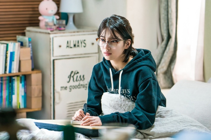 《当你沉睡时》海报第41张图片