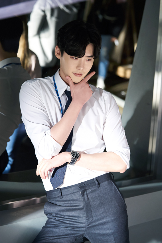 《当你沉睡时》海报第38张图片