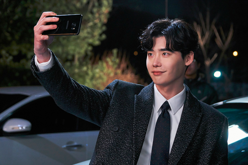 《当你沉睡时》海报第52张图片