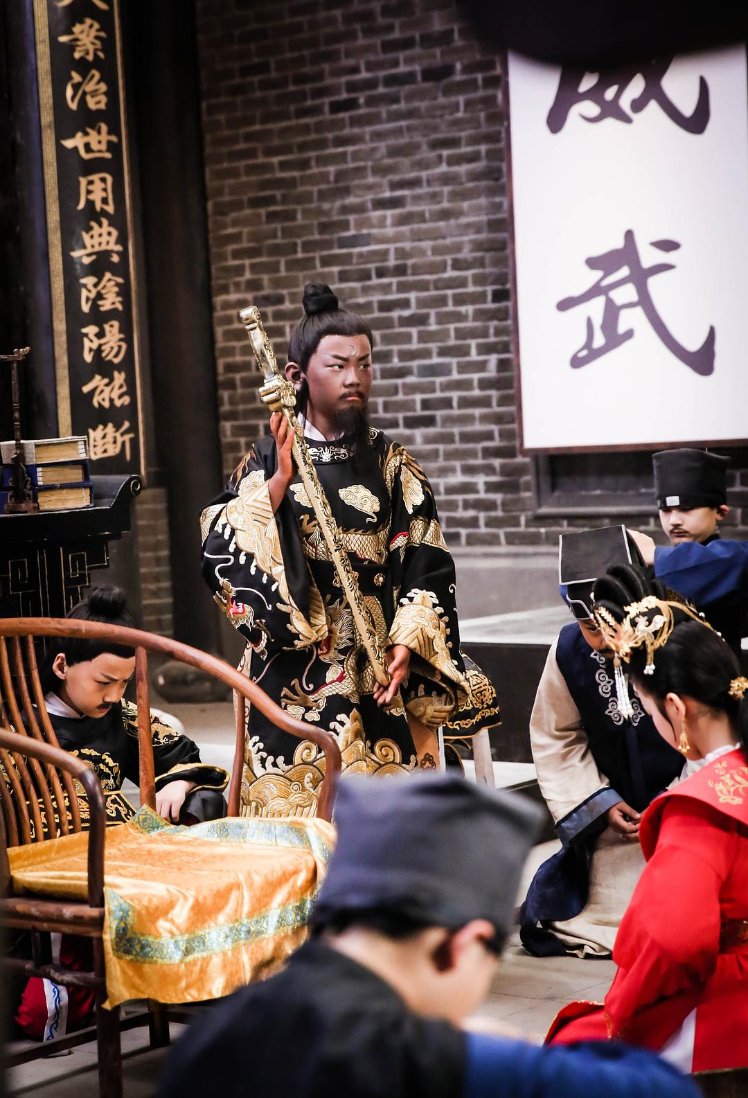 《小戏骨：包青天之秦香莲与陈世美》剧照第9张图片