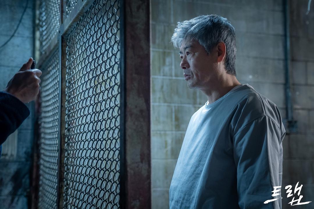 《圈套》剧照第51张图片