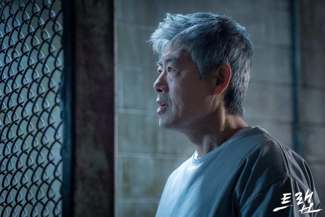 《圈套》剧照第42张图片