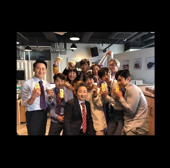 《不想去公司》海报第6张图片