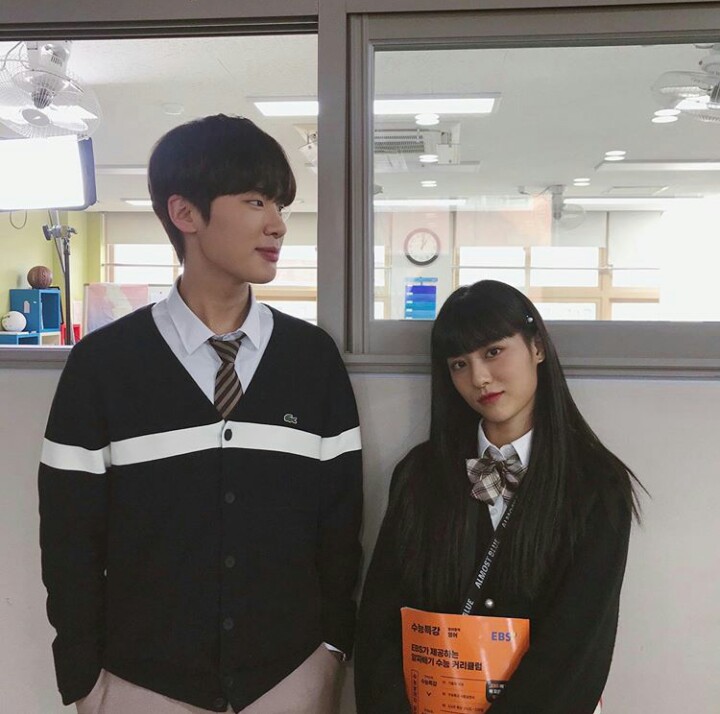 《十八岁第二季》海报第8张图片